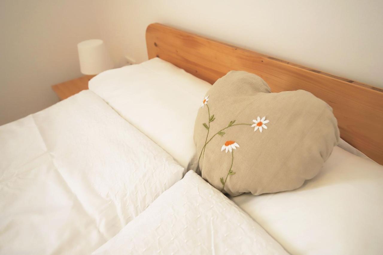 Apartments Pr' Speli Бохин Екстериор снимка