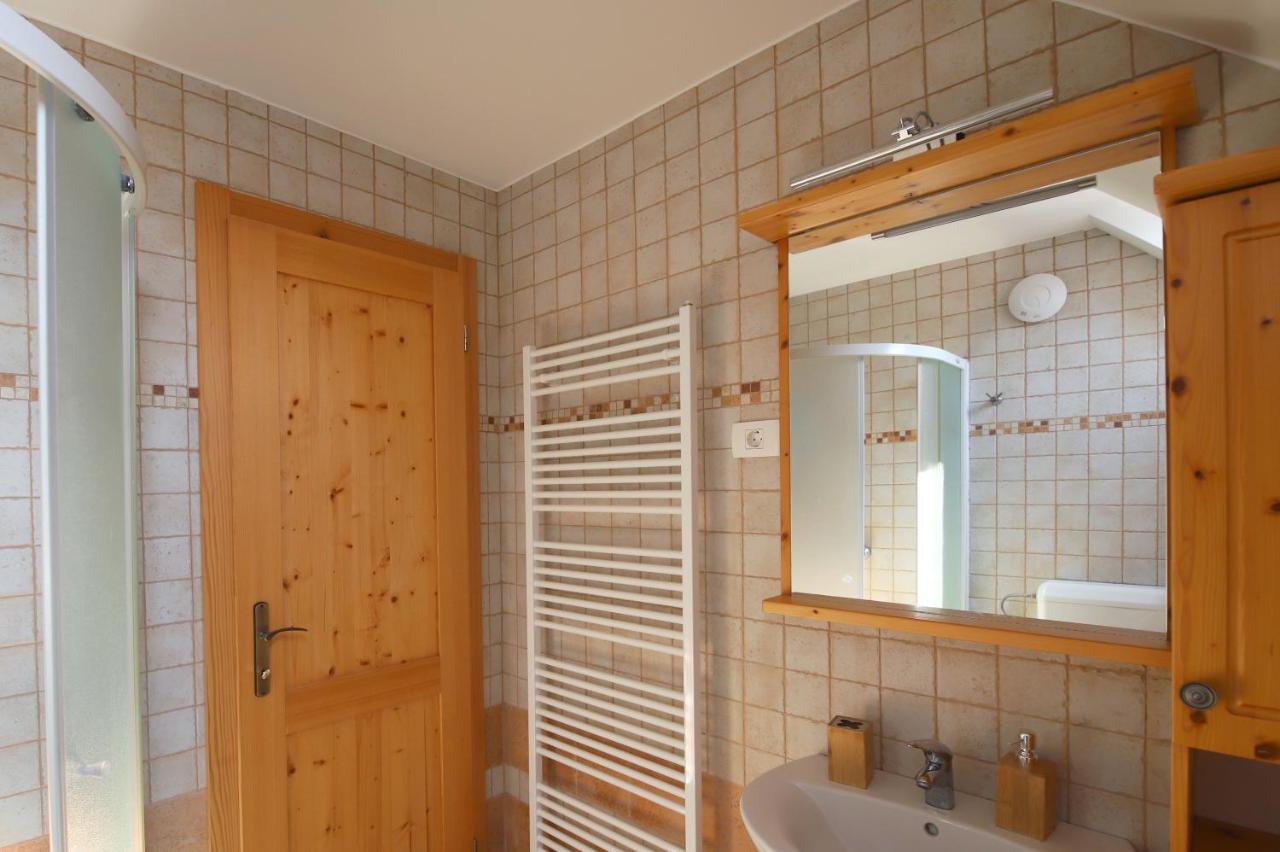 Apartments Pr' Speli Бохин Екстериор снимка