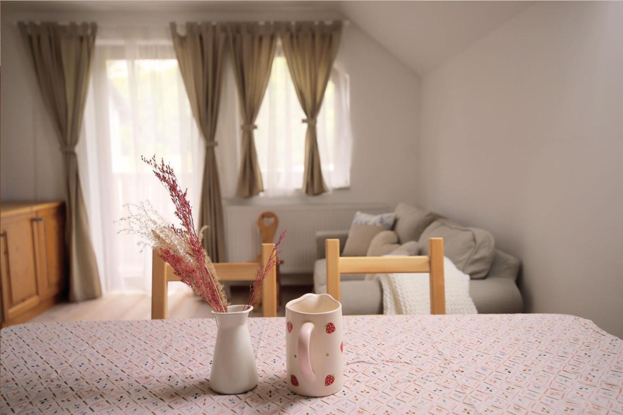Apartments Pr' Speli Бохин Екстериор снимка