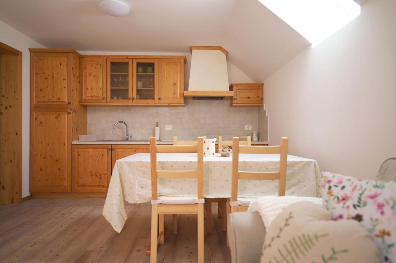 Apartments Pr' Speli Бохин Екстериор снимка
