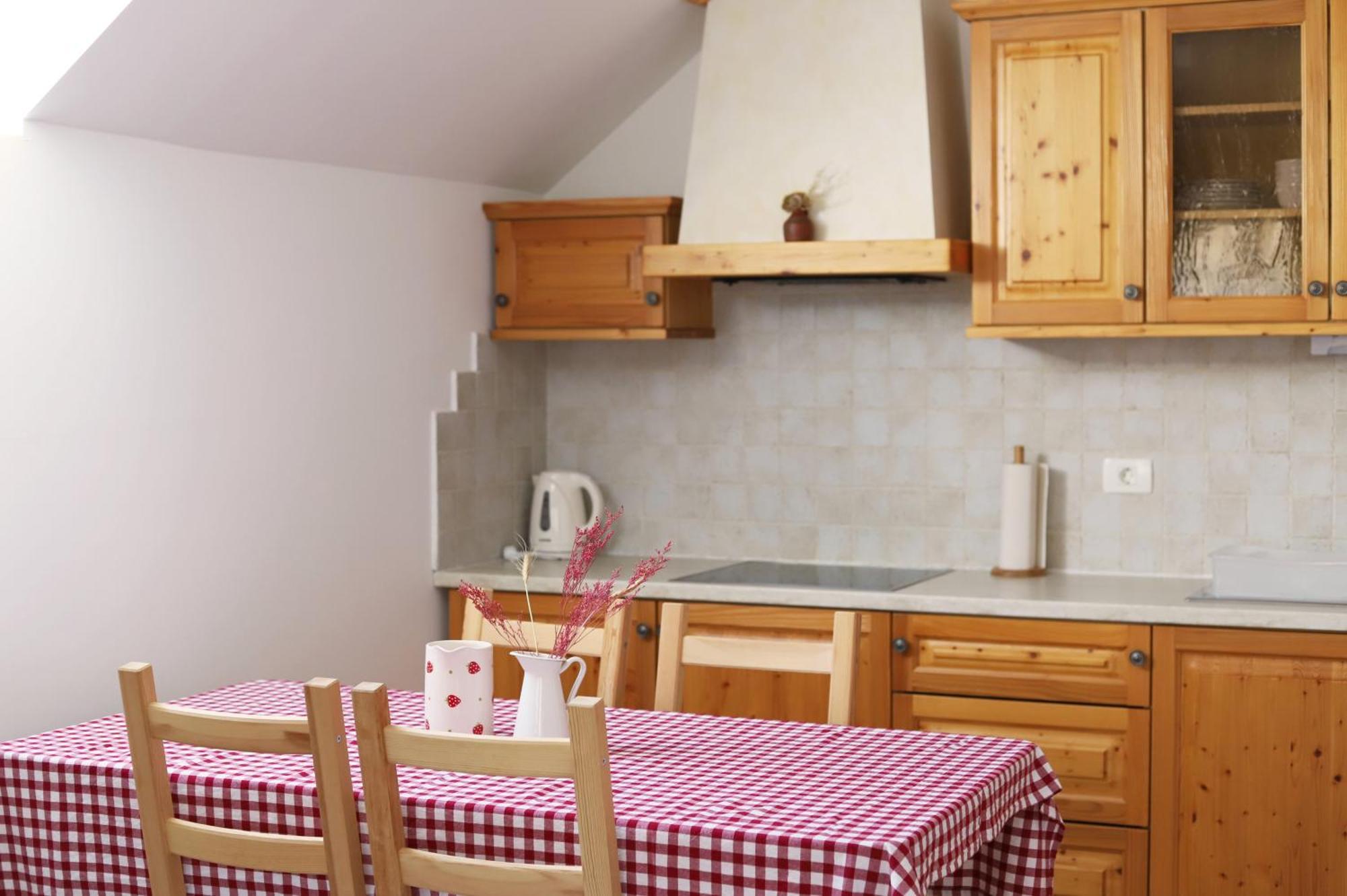 Apartments Pr' Speli Бохин Екстериор снимка